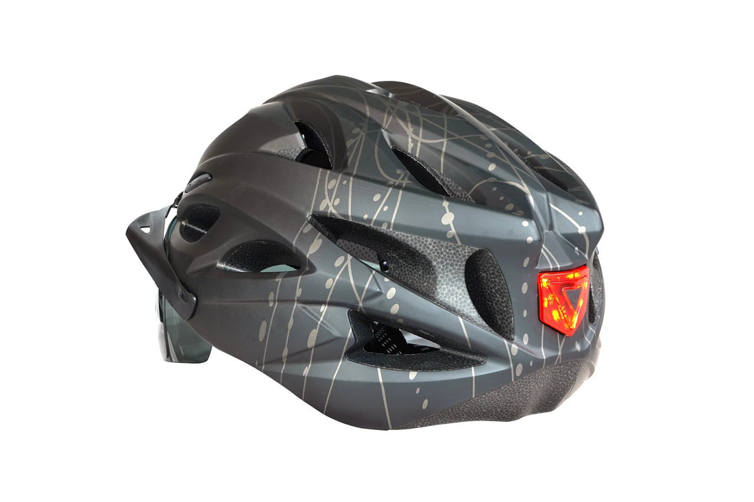 Erwachsenenhelm